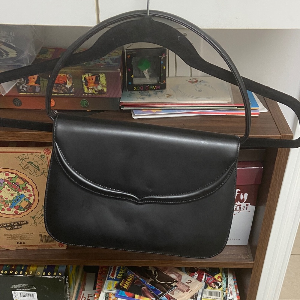 Vintage Roberta di Camerino Black Leather Handbag Flap Logo From Japan